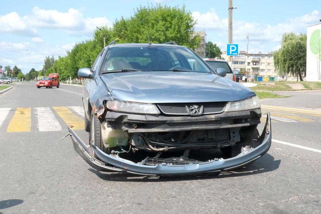 В Ганцевичах учебный автомобиль профлицея попал в ДТП